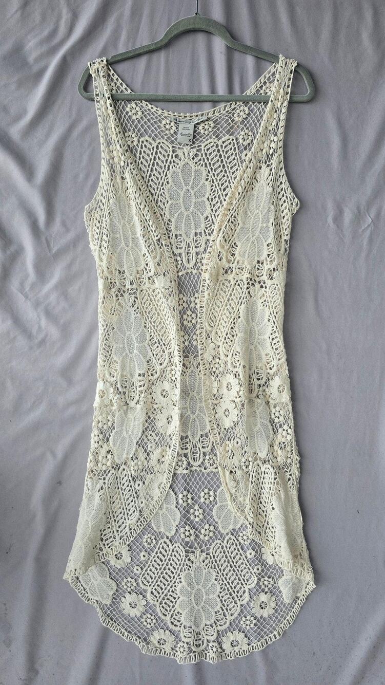 American Rag Blouse Womens Small White Crochet Lace Open Tunic Boho Vest Top